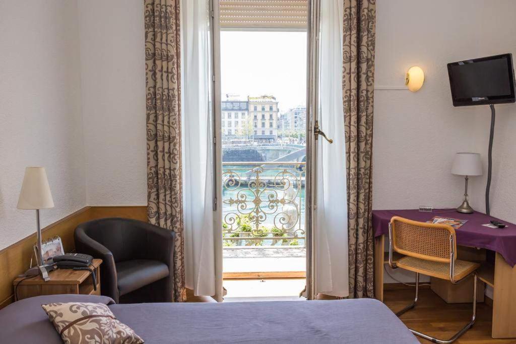Des Tourelles 2* Geneva